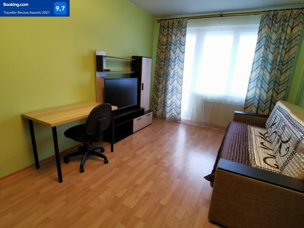 Apartment On Bukharestskaya 156 Санкт Петербург Екстериор снимка